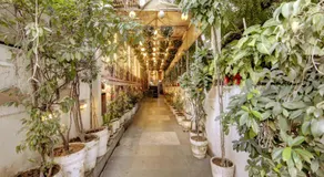 Lime Stays B&B GK-2 at Greater Kailash Metro South Delhi nearby Saket Select City - Image 2