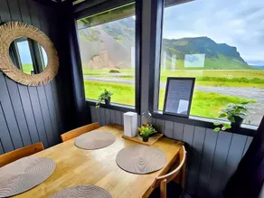 Green Farm Stay with private hot tub - Image 5