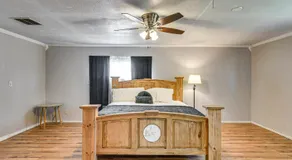 Spacious Orange Rental ~ 3 Mi to Museums & Garden! - Image 2