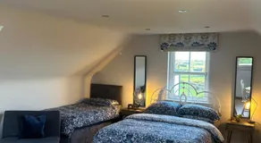 Drum Manor Apartment Hillsborough BT26 6PU - Image 2