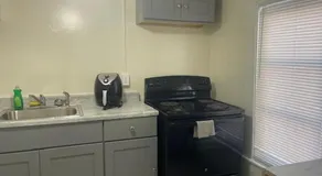 St Pete Room hub - Image 4