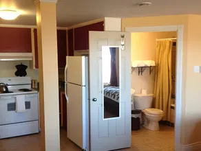 The Artisan Suites - Image 4
