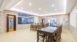 Shengli Hydrotherapy Vacation Hotel - Image 5