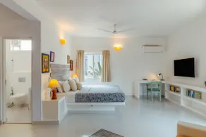 Regal 2BHK Cozy Home - Image 5