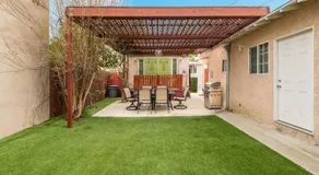 Luxury and Spacious 5 bedroom private house by Melrose WIFI TV Backyard Free Parking close to the Grove Hollywood Walk of Fame - Image 4