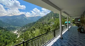 Yellowjackets Hostel Tosh - Image 2