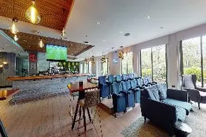 Village Hotel Chester St Davids - Image 5