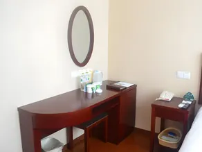 GreenTree Inn Shandong Qingdao Jiaozhou Sanlihe Park Express Hotel - Image 5