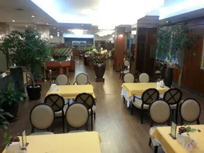 Donghwa Kims Hotel - Image 2