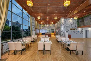 Vienna Hotel Foshan Qiandeng Lake Metro Station - Image 3