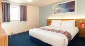 Travelodge Huntingdon Fenstanton - Image 2