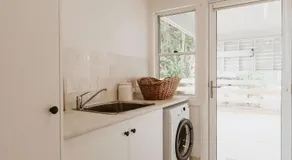 Kookaburra Cottage - 10 minutes from Mount Gambier CBD - Image 5