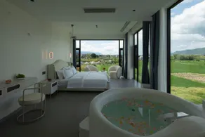 Dali Cloud Flower Field Designer Inn (Erhai Longkan Wharf Branch) - Image 3
