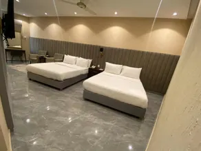 VIP Express - Image 5