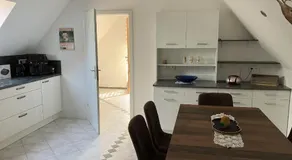 Apartment mit Pool und Aussicht - Image 4