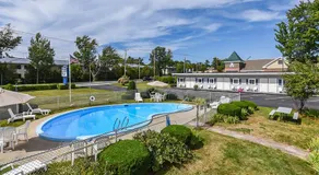 The Saco Motel - Image 2