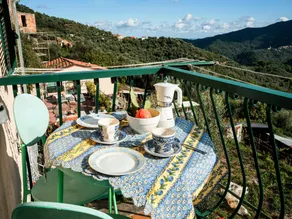 Peaceful Ligurian Hill Stay - Image 3