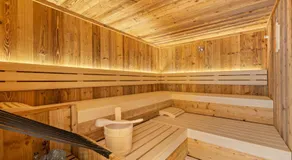 Double room, shower or bath, toilet - Image 5