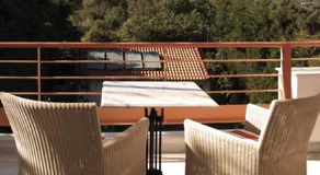 Over Sea Rooms & Villas - Image 5