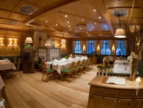 Alpine Hotel - Image 2