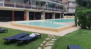 Apart.con piscina en Sitges zona residencial - Image 5