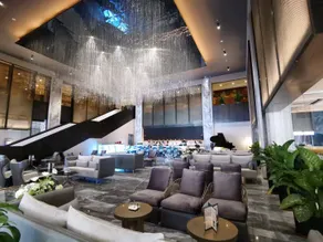 Starlight International Business Hotel - Image 2