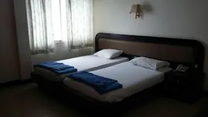 Queen Songkhla Hotel - Image 2