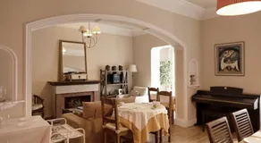 Hostal Canigó - Image 2
