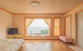 Namhae Tovhouse Pension - Image 3
