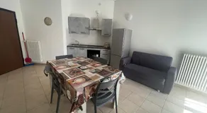 Apartament 2 bedroom with one bathroom and penthouse Apartament 3 bedroom and 2 bathroom included with umbrella and sunbeds - Image 2