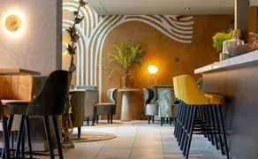 Cozmoss Hotel - Image 5