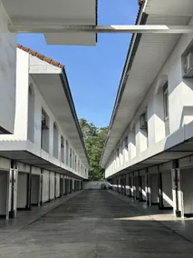 Honey Hotel - Image 4