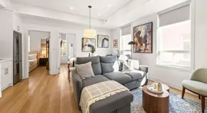 Modern Suite 3 min to Transit Downtown Toronto - Image 2