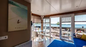Floating Holiday Home - 15 mins to AMS - Image 2