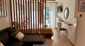 Καλαίσθητο Ηλιόλουστο Studio - Image 2