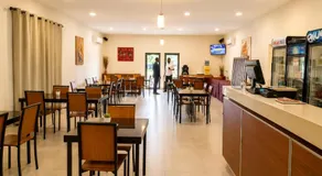 Viana Hotel - Image 5