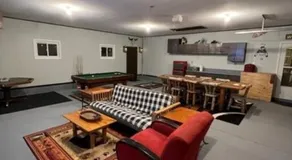 The Clear Lake Retreat - Image 5