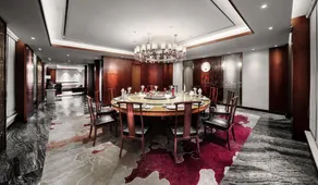 JP Hyllis Hotel - Image 4