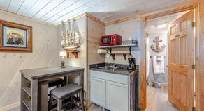 Captain's Quarters at Island Breeze of CB - Image 5