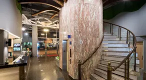Yadi Hotel - Image 4