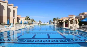 Selena Bay Luxury Resort - Premium Apartment with Private Beach - Image 2