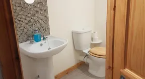 Reubens Loft for 1 to 6 person Family 4 miles outside Portrush Bushmills Coleraine Ballymoney - Image 3