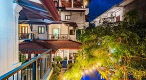 Villa Red Lobster - Image 2