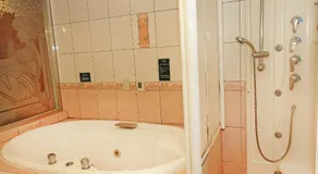 Aegean Garden Motel - Image 3