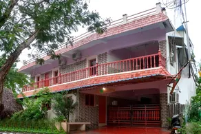 AURO GUEST HOUSE - Image 2