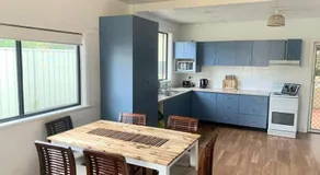 Cottage 3mn walk CBD/Marina. Wifi,AC, pet-friendly - Image 3