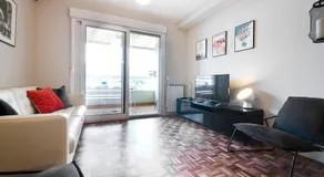 Sereno refugio en barrio residencial - Image 2