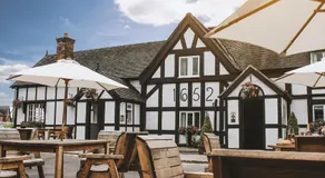 White Lion Hotel - Image 4