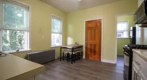 2 bedroom condo close to Boston and Cambridge with free parkings - Image 2