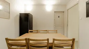 Appartement 3 chambres - idéal pour famille et groupe - Proche centre ville - Image 4